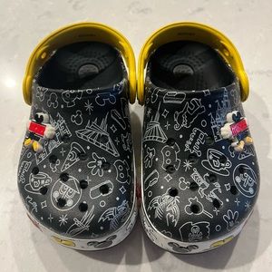 Mickey Mouse Clog Crocs